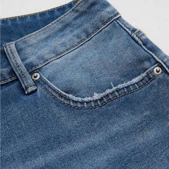 Flamingals Casual Wide Leg Frayed Hem Cropped Jeans - Picture 5 of 7